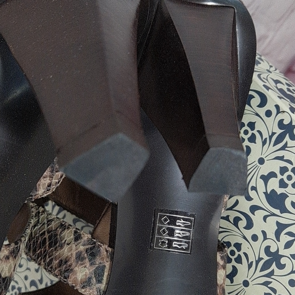 A. Marinelli Natural Roll Snakeskin Sandals - Picture 5 of 10
